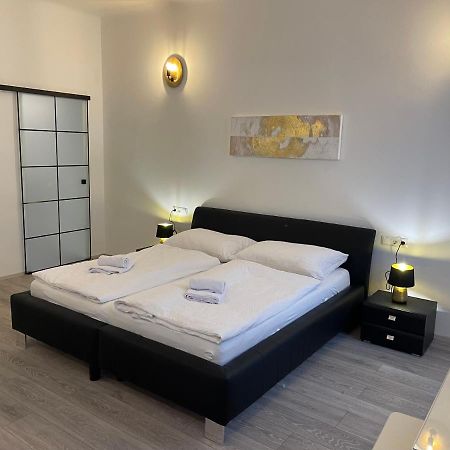 Fancy Apartment In The City Center Відень Екстер'єр фото