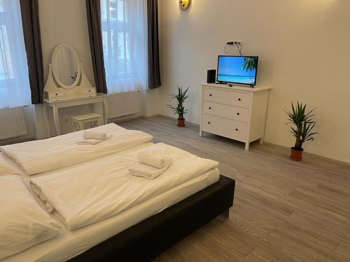 Fancy Apartment In The City Center Відень Екстер'єр фото